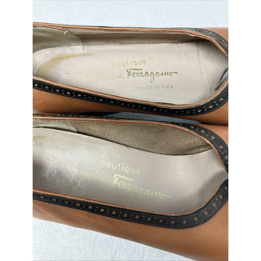 Vintage Ferragamo Shoes Womens 10 B Brown Black Trim Lace Up Oxford Flats Italy